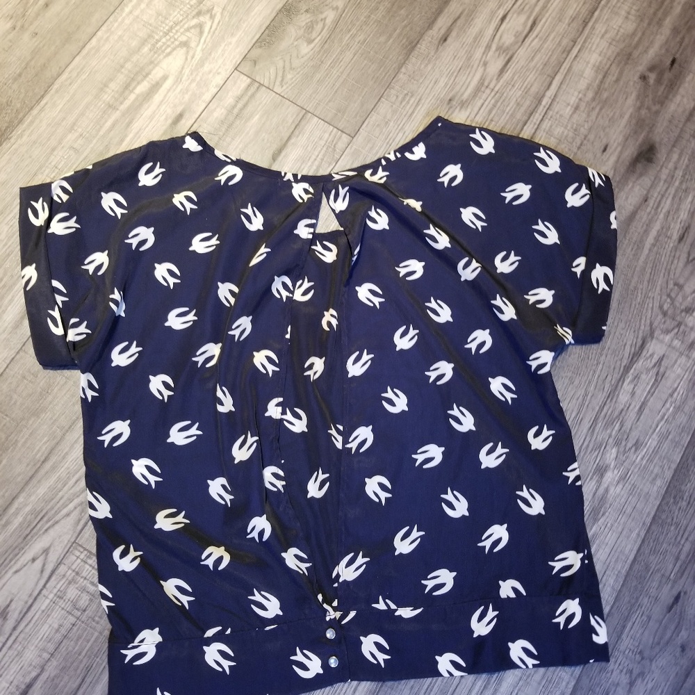 Francesca's Top - Picture 2 of 3